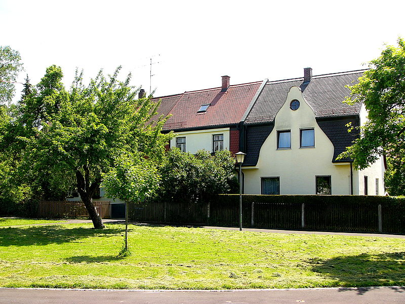 This image has an empty alt attribute; its file name is lachenmeyrstrase_141618.jpg